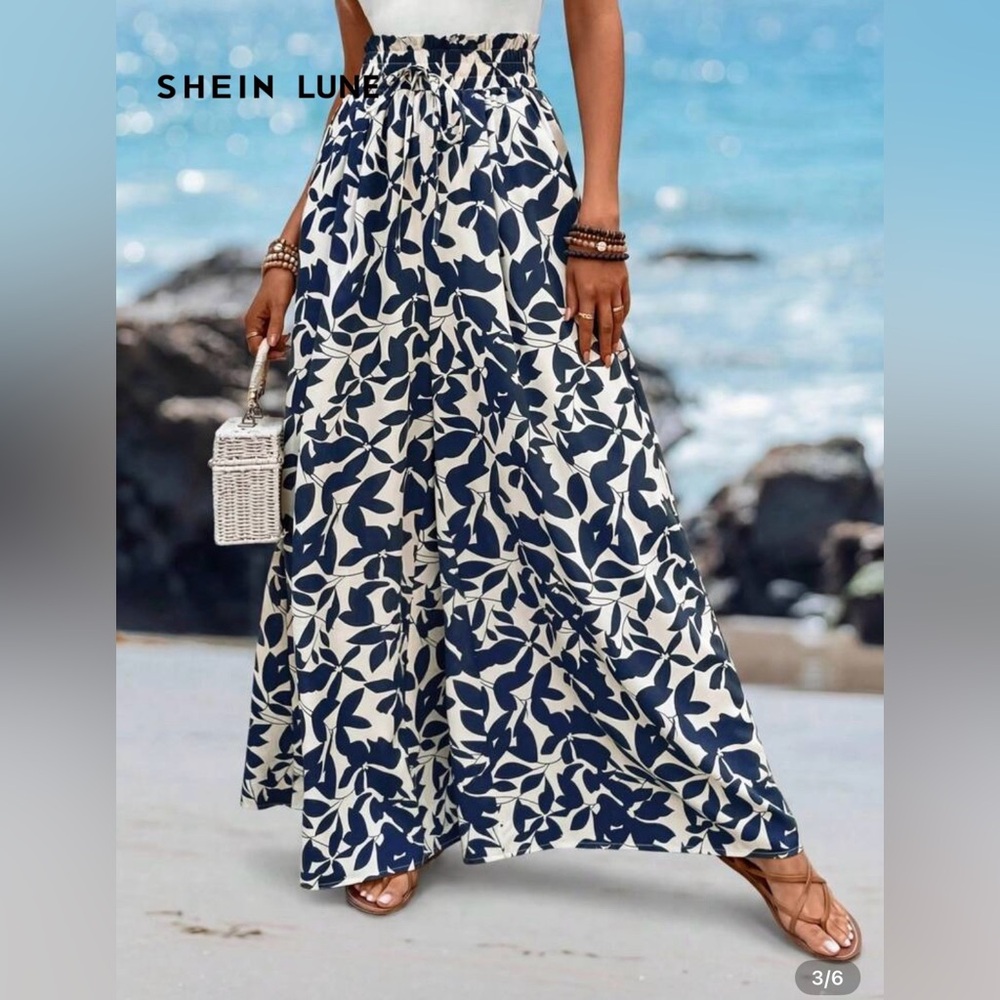 SHEIN Blue and White Patterned Wide Leg Pants